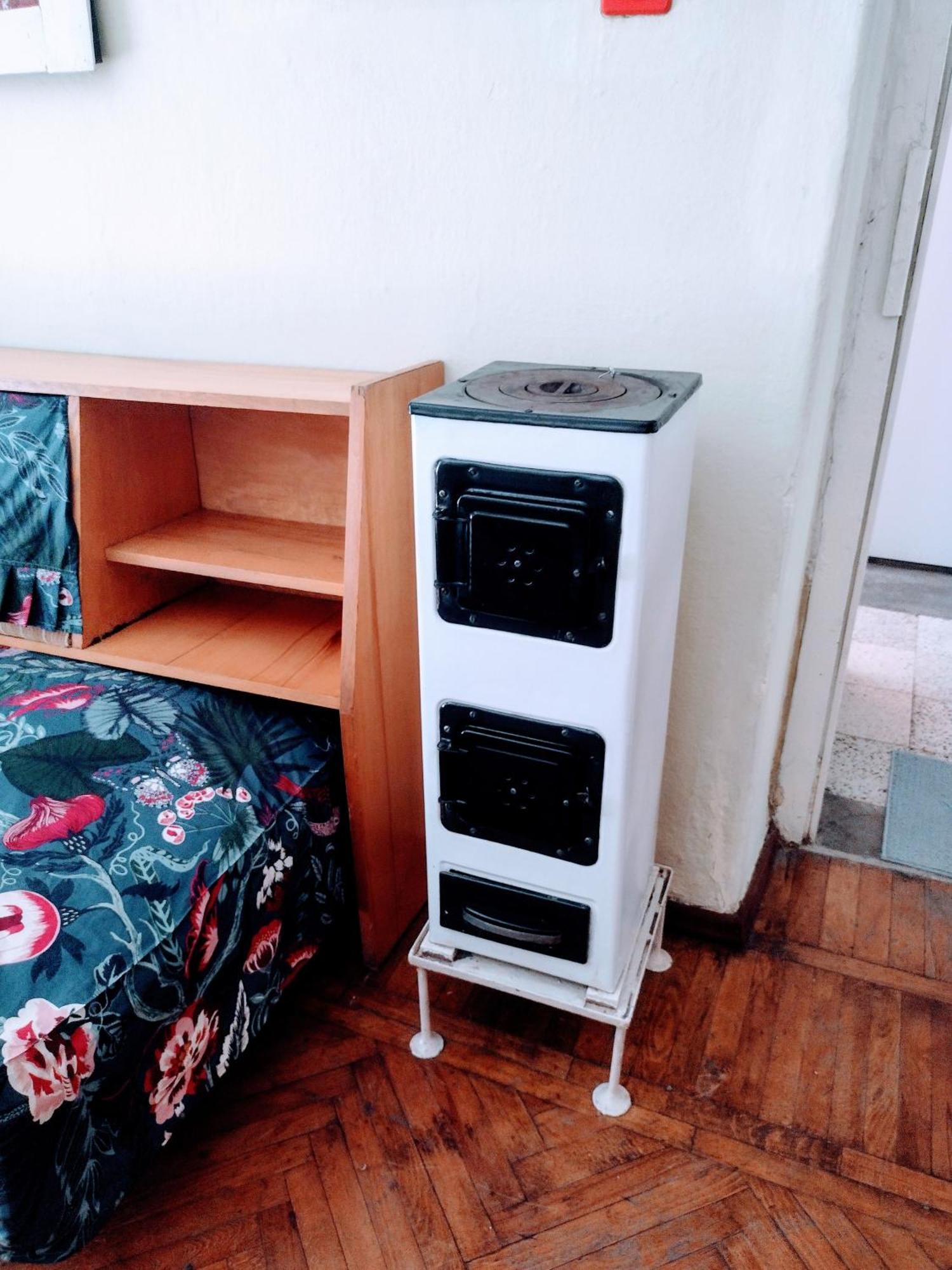 Era Echoes - Preserved Historical Apartment 티라나 외부 사진