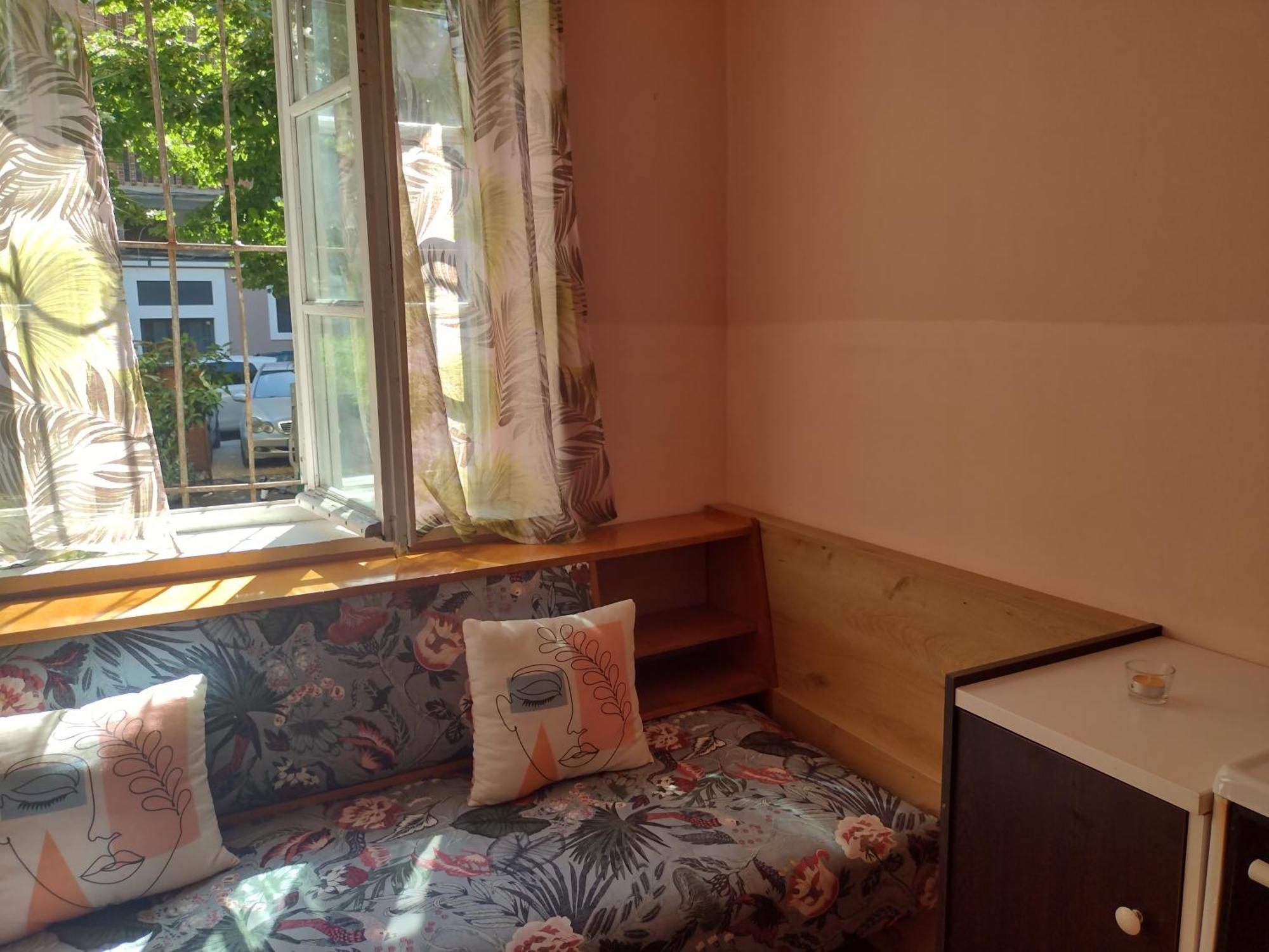 Era Echoes - Preserved Historical Apartment 티라나 외부 사진